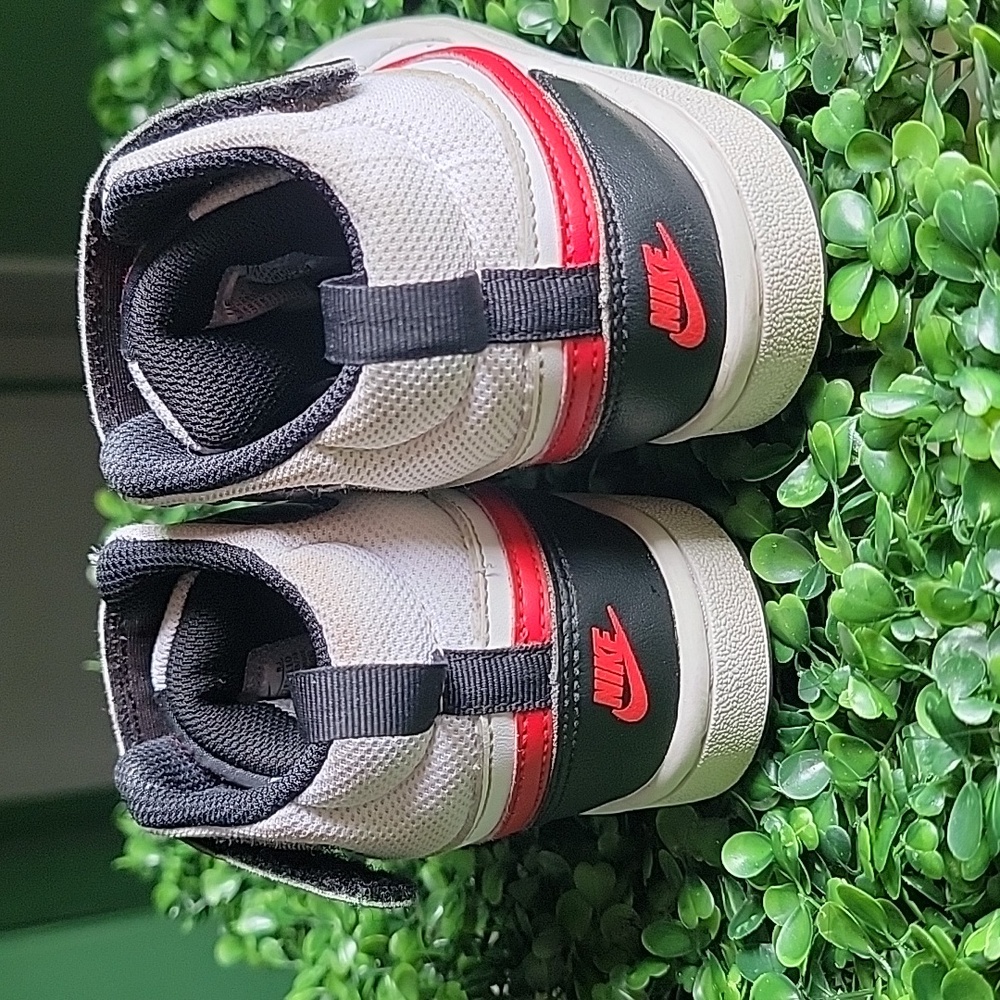Nike Kids Sneakers - Red, Black, and White - Picture 3 of 5